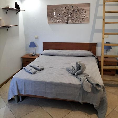 דירות סאסארי Casa Di Carlo E Chiara מראה חיצוני תמונה