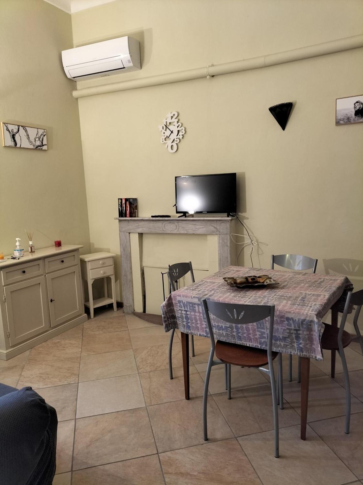 דירות סאסארי Casa Di Carlo E Chiara מראה חיצוני תמונה